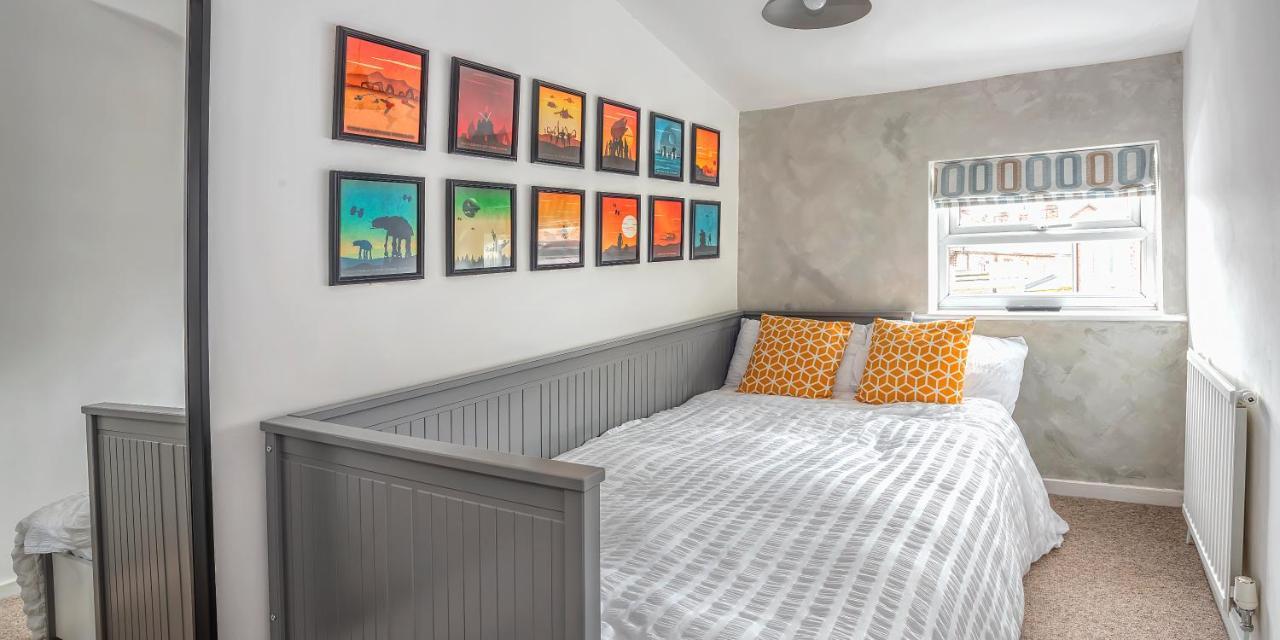 Modern 3-Bed House On Tarporley High Street Villa Dış mekan fotoğraf
